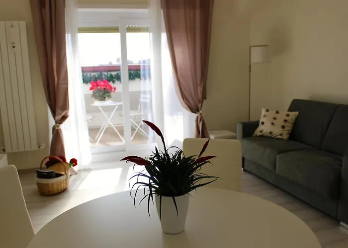 New Green Hill Apartment